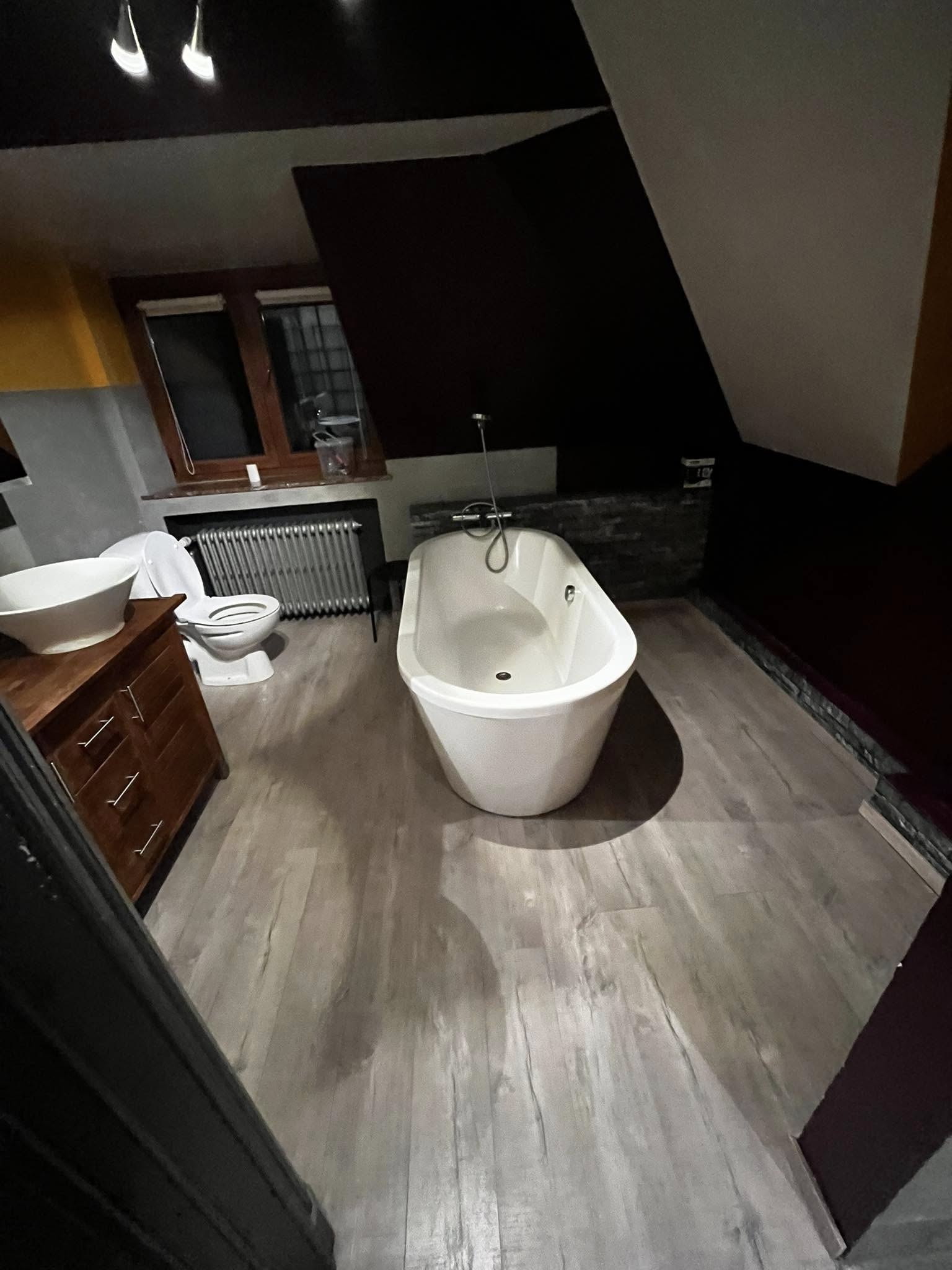 Sol salle de bain carrelage antidérapant grès cérame - Namur